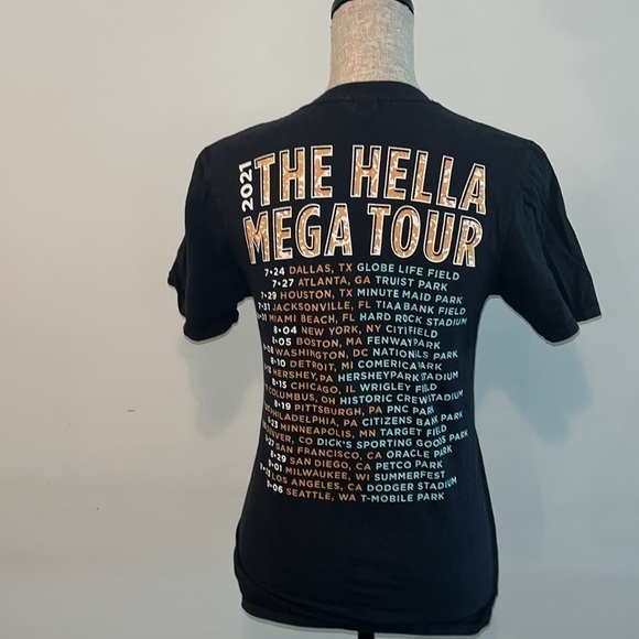 Green Day Band Hella Mega Tour Shirt Music Rock Band 2 Sides T Shirt Size Small - Picture 4 of 9